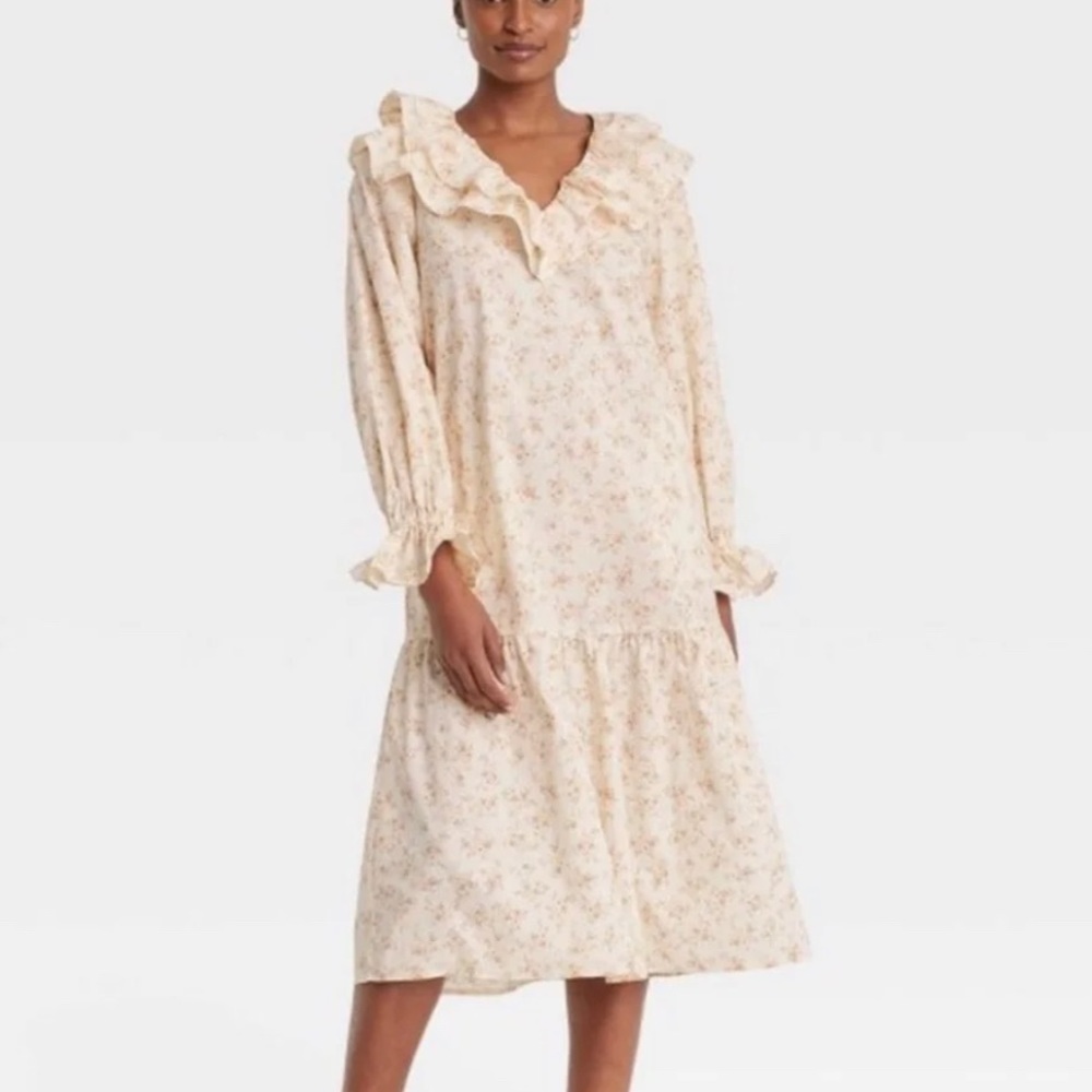 NWT WHO WHAT WEAR Charming Floral Dress Size Medium